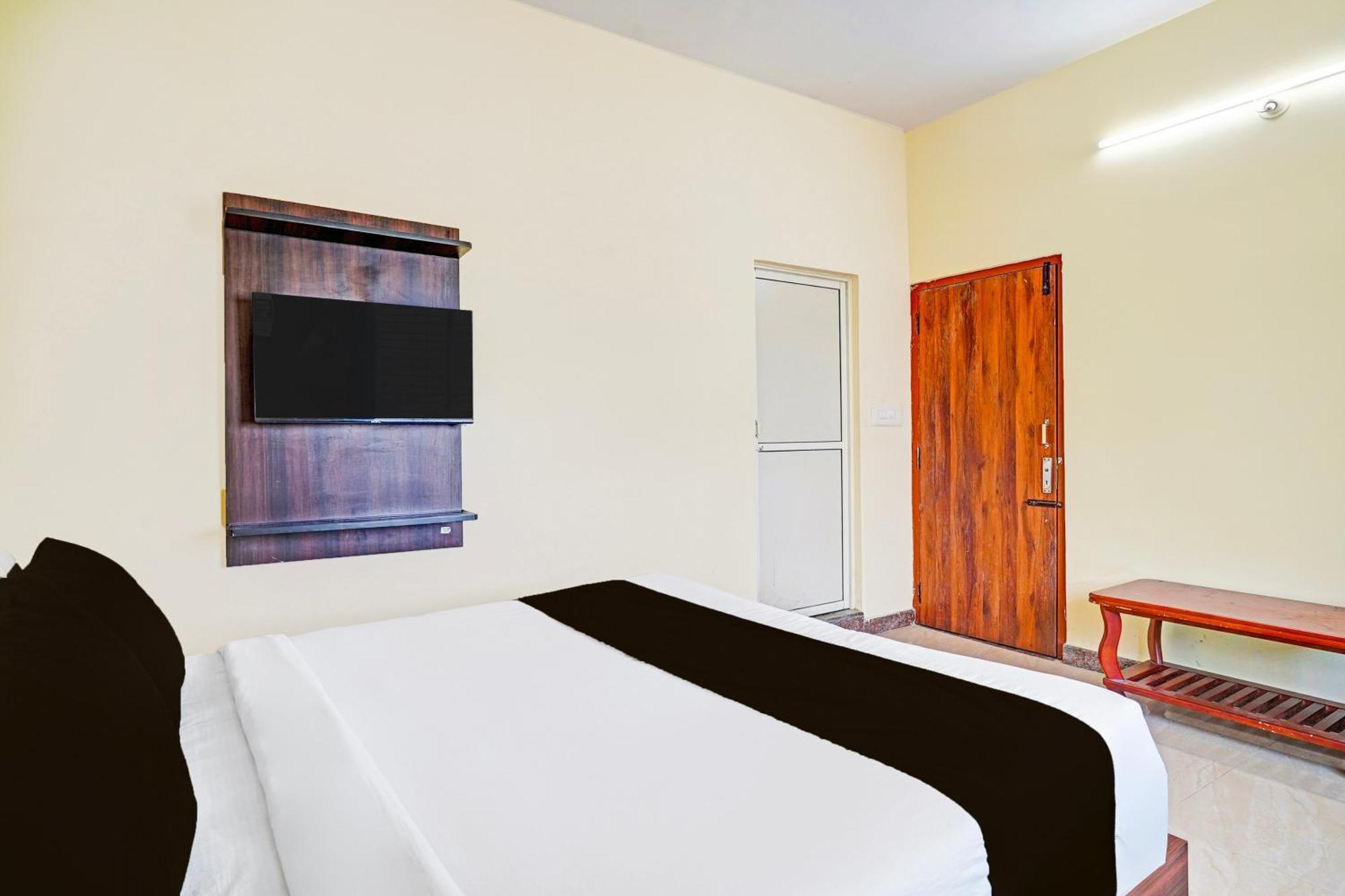 Super Hotel O Srigandhakavalu Formerly Chamundeshwari Lodging Jalahalli ภายนอก รูปภาพ
